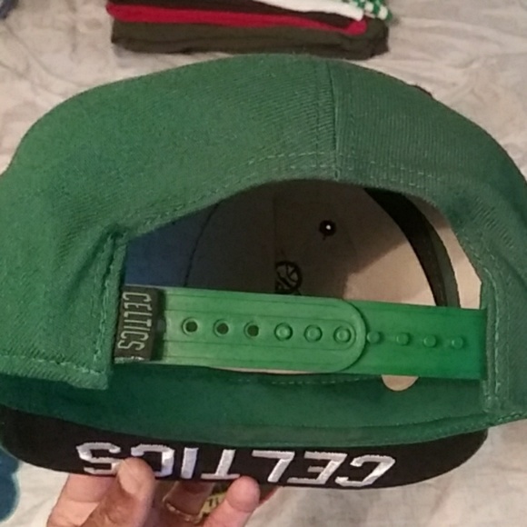 Snap back - Picture 4 of 4